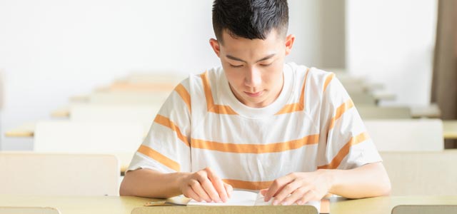  TOEFL  考試解題思路的學(xué)生