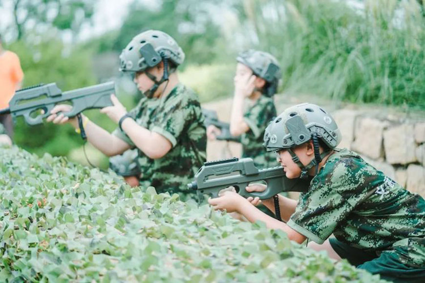 夏令营、军事训练营