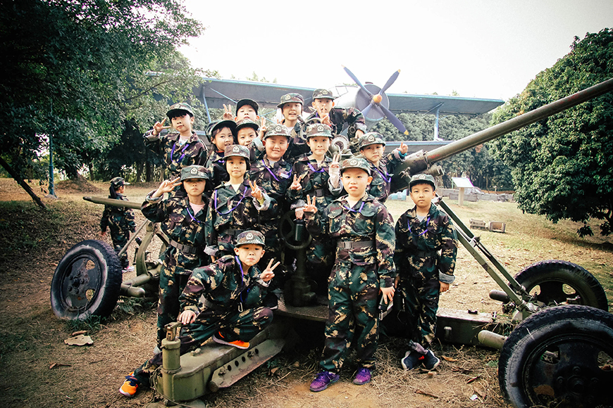 夏令营、军事训练营