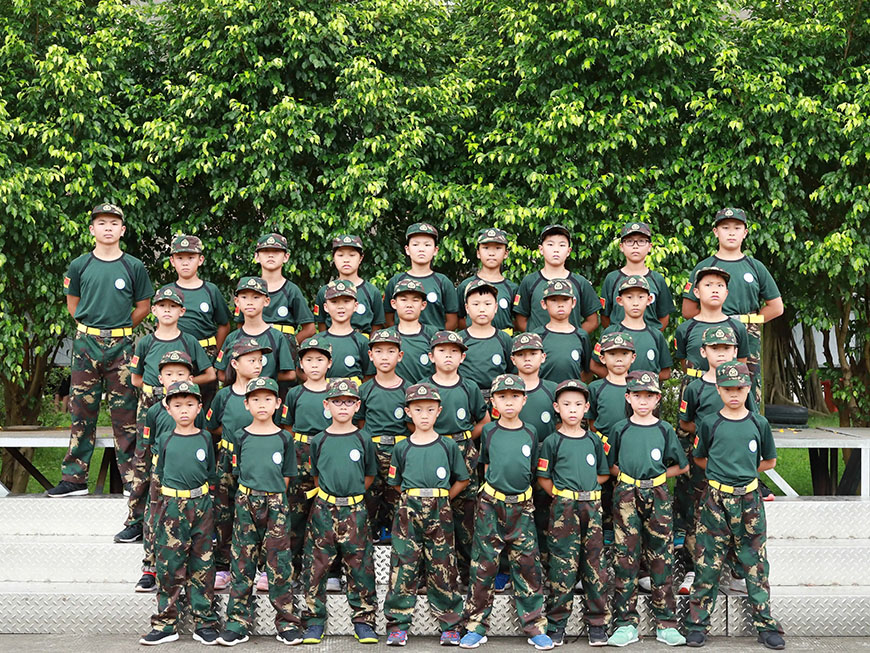 夏令营、军事训练营