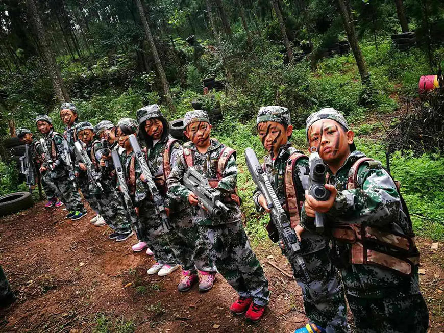 夏令营、军事训练营