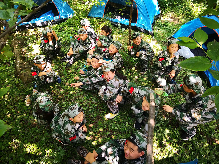 夏令营、军事训练营