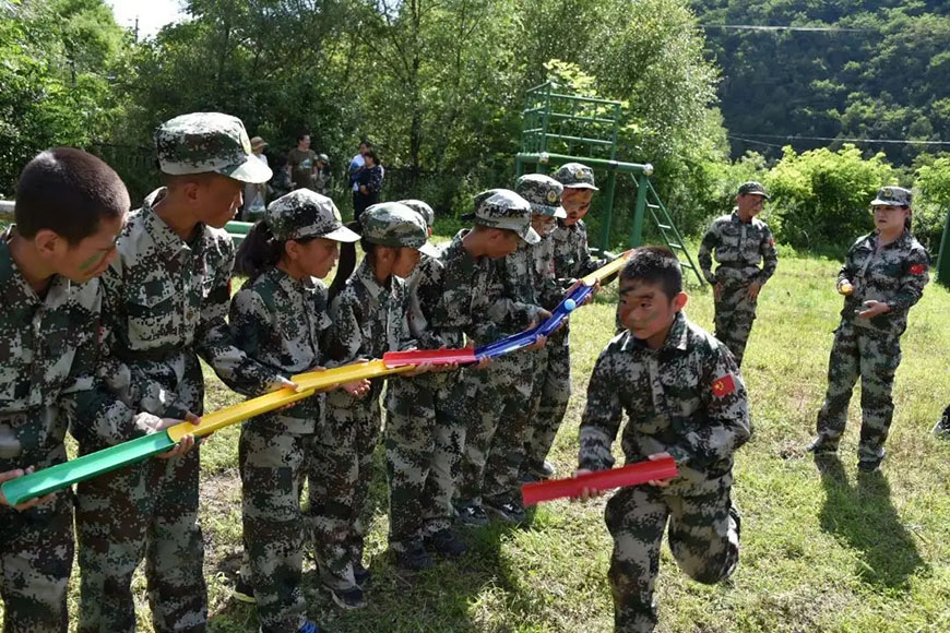 夏令营、军事训练营