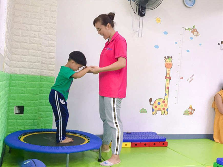 康复自闭症、孤独症