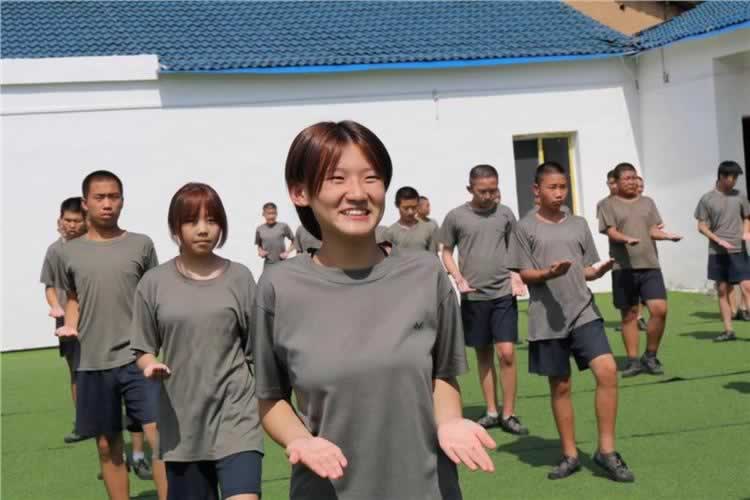 叛逆教育机构
