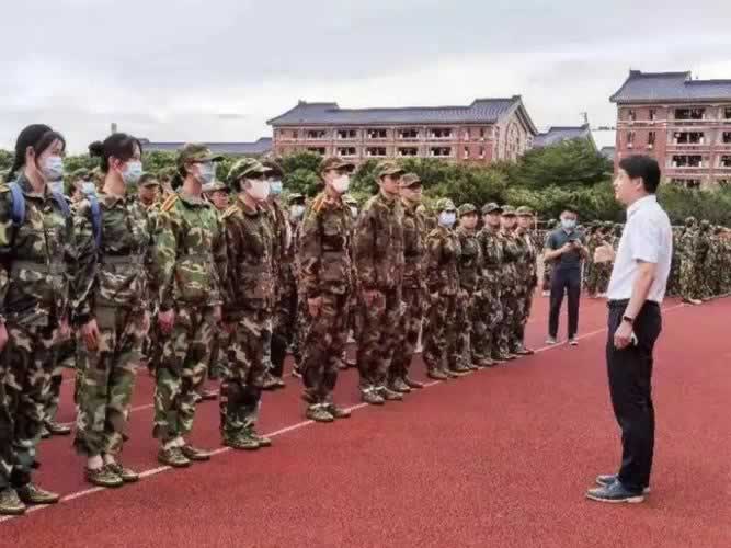 叛逆教育机构
