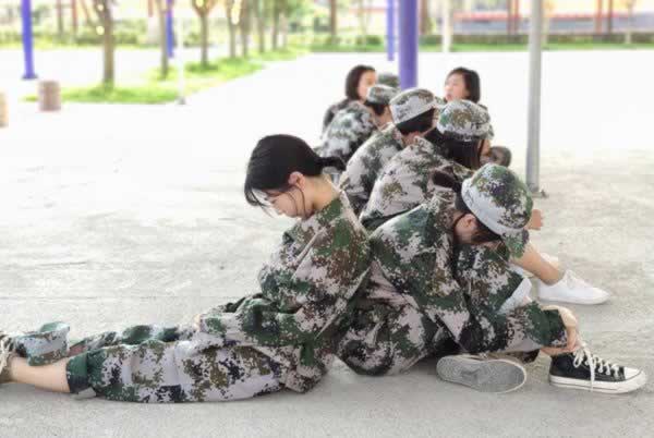 叛逆教育机构