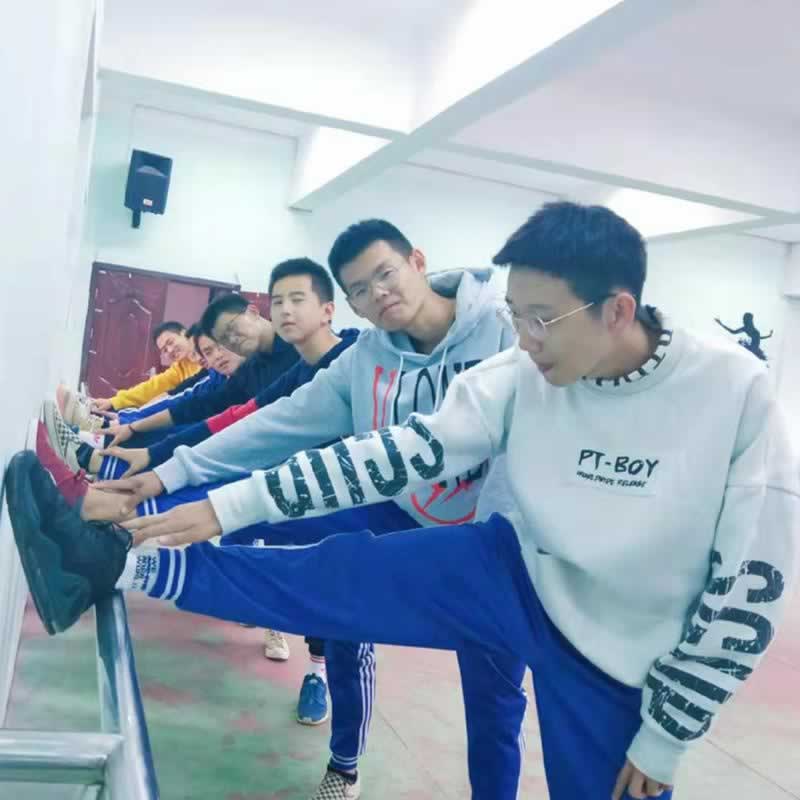 叛逆教育机构