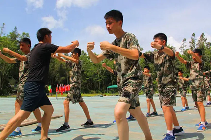 夏令营,军事训练营